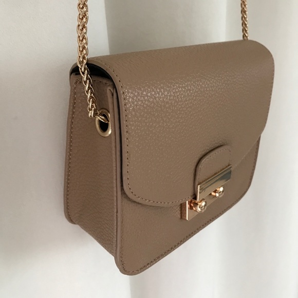 Forever 21 Handbags - Mini Crossbody Chain Bag