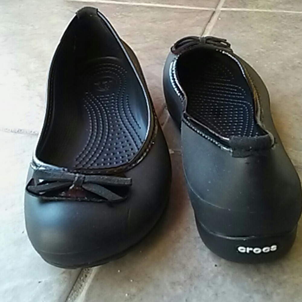 Crocs Black Ballet Flats Front Bow Size 6