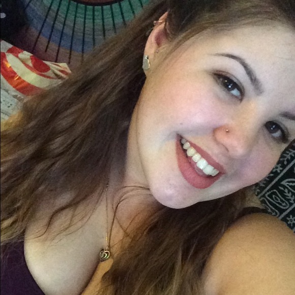 Meet your Posher, Milena - Picture 2 of 4