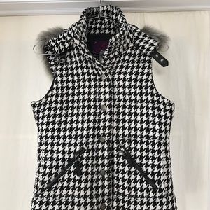 Very cool BB Dakota houndstooth vest.