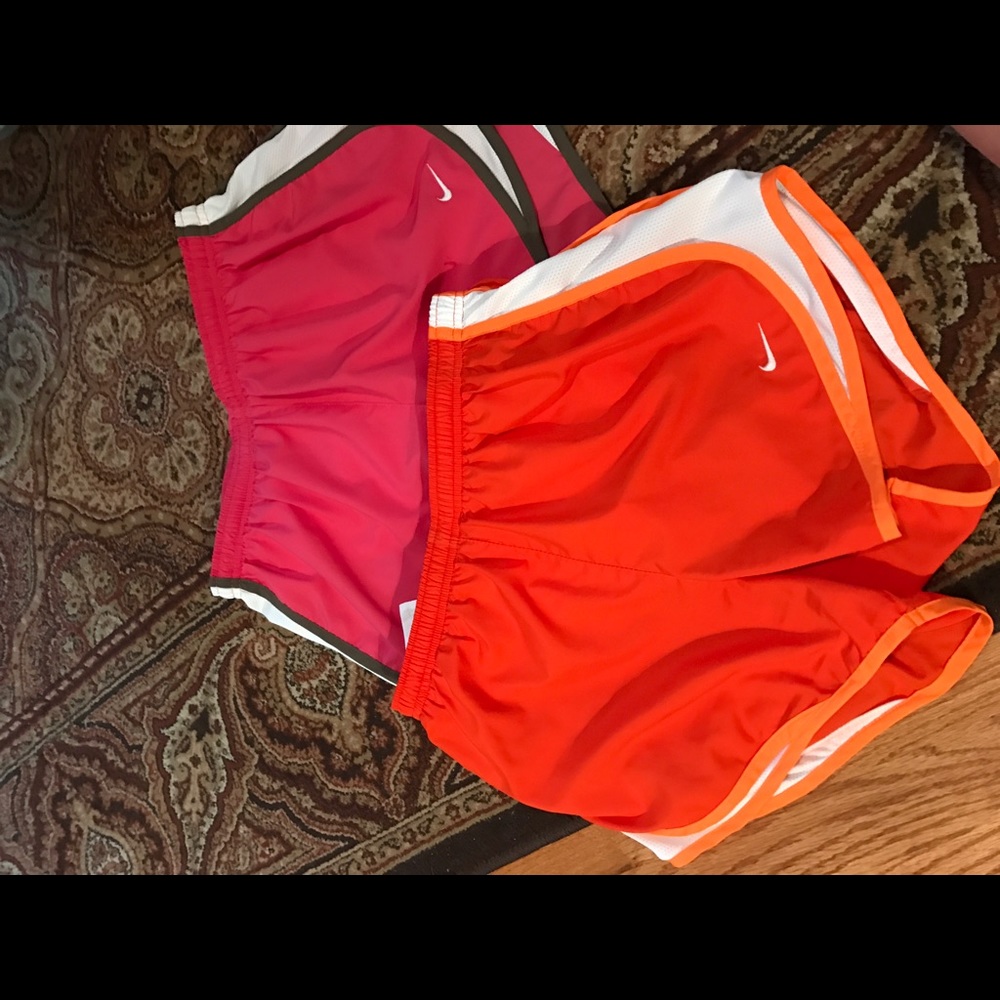 BUNDLE OF NIKE SMALL SHORTS
