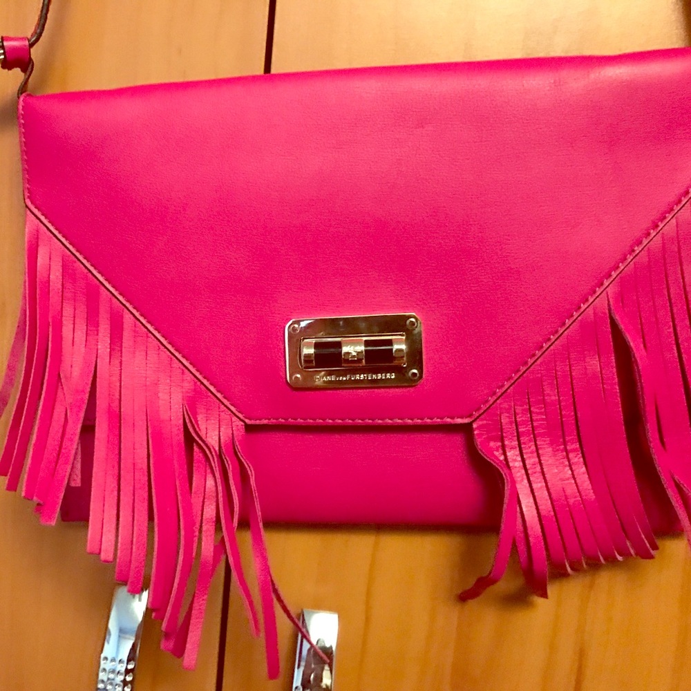 Beautiful Diane Von Furstenberg go out bag