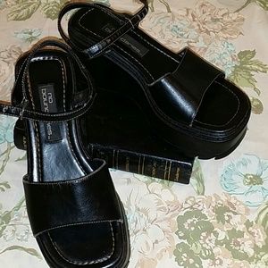 SUMMER PLATFORM SANDALS