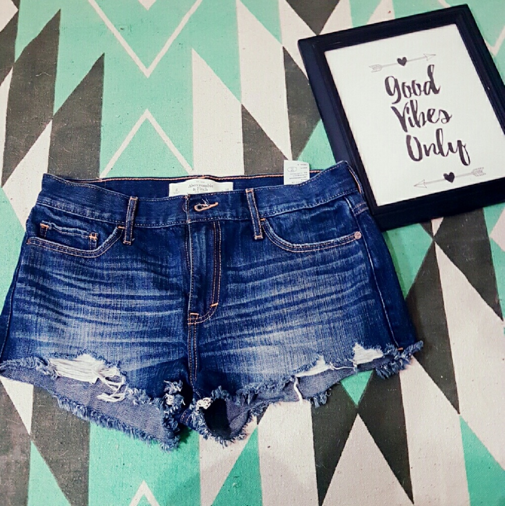 Denim distress shorts