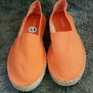 Slip-on espadrille sandal 7.5