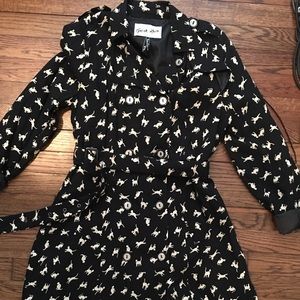 Black cat print trench coat w/matching belt size S