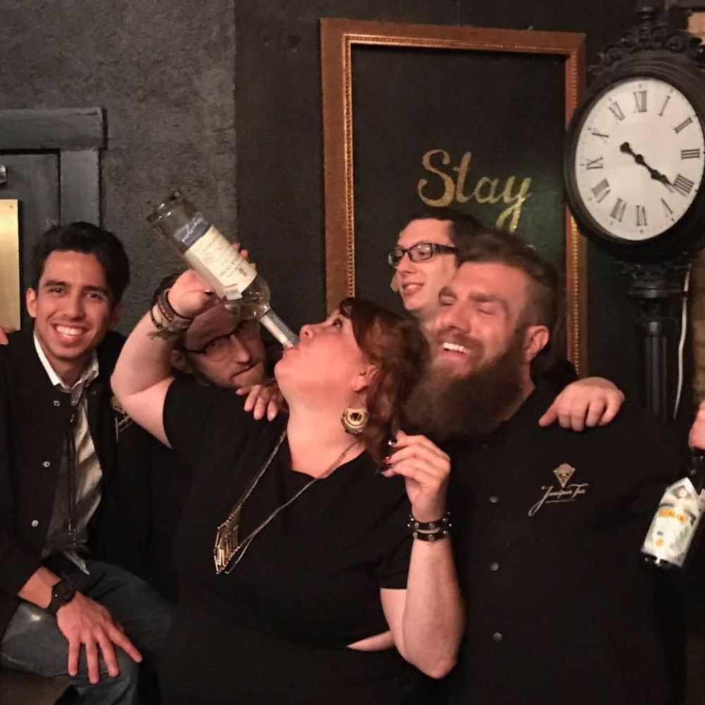 Meet your Posher, Courtney