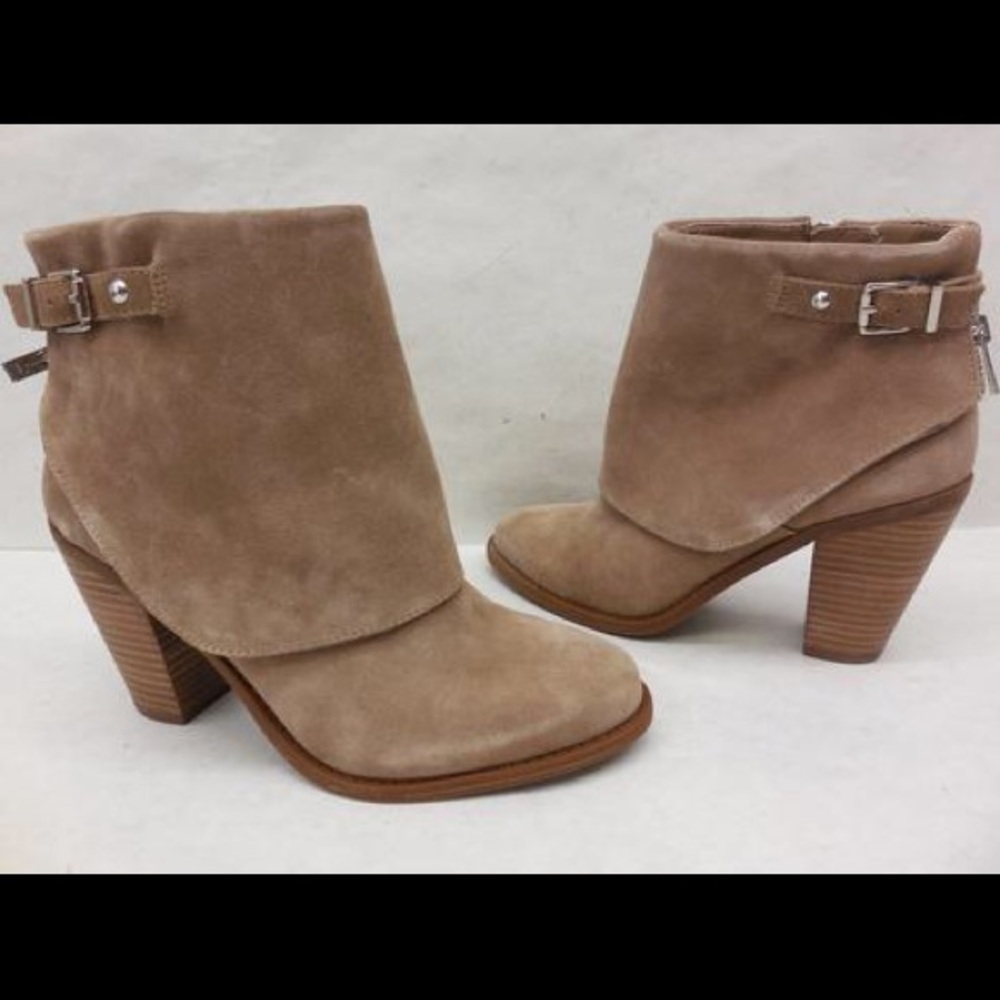 JESSICA SIMPSON SUEDE BEIGE CASSLEY BOOTIES