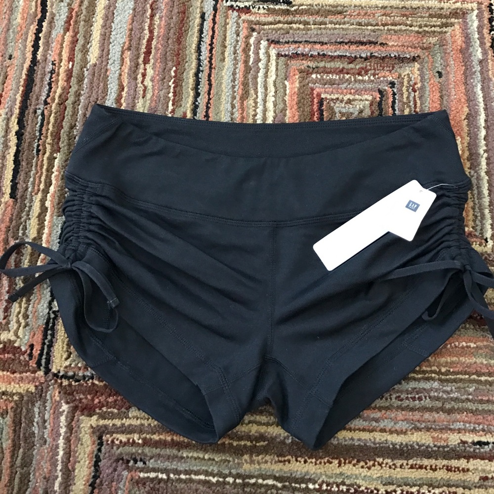 Super cute GAP body shorts XS