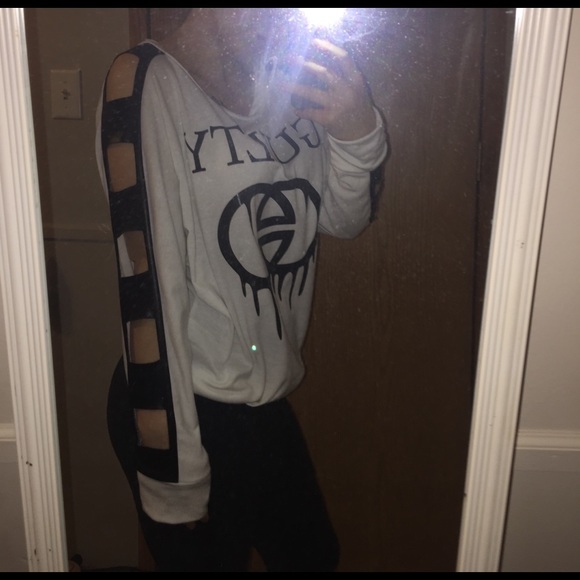 Guilty & PINK outfit bundle😛 - Picture 1 of 4