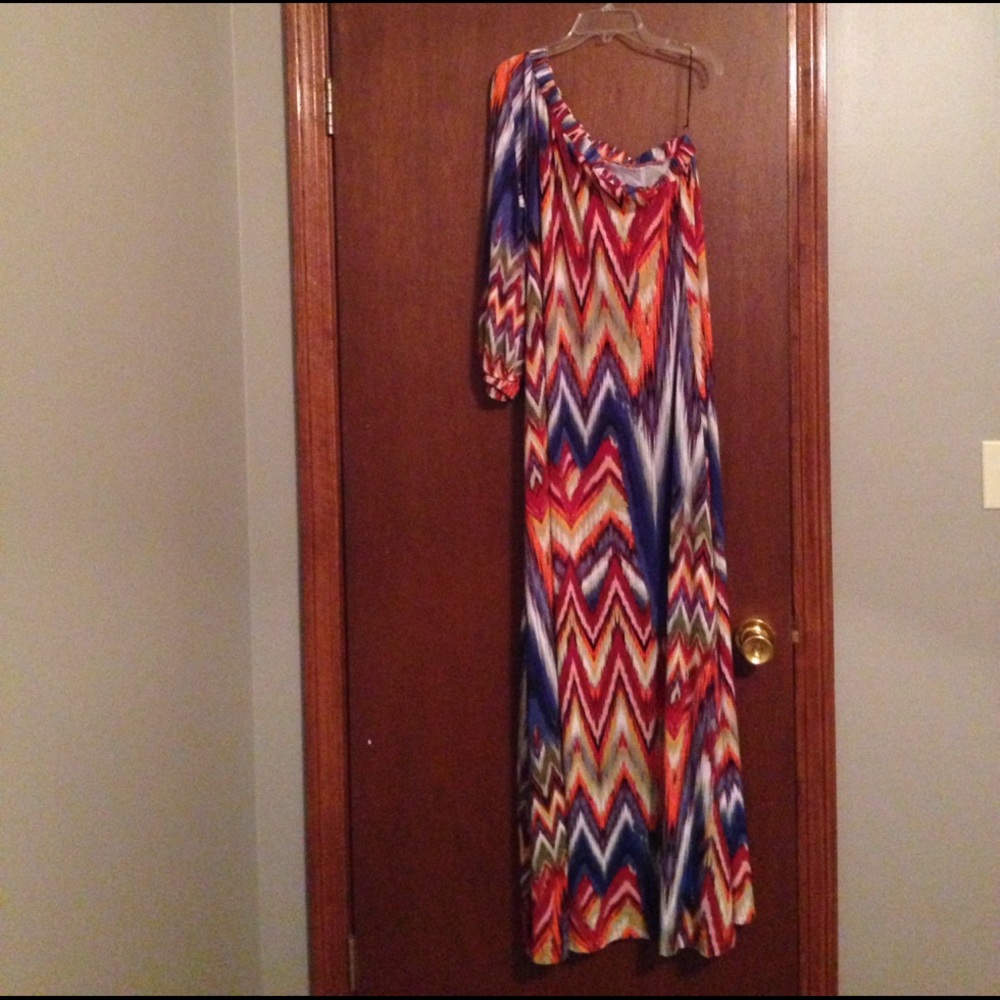 One shoulder maxi dress