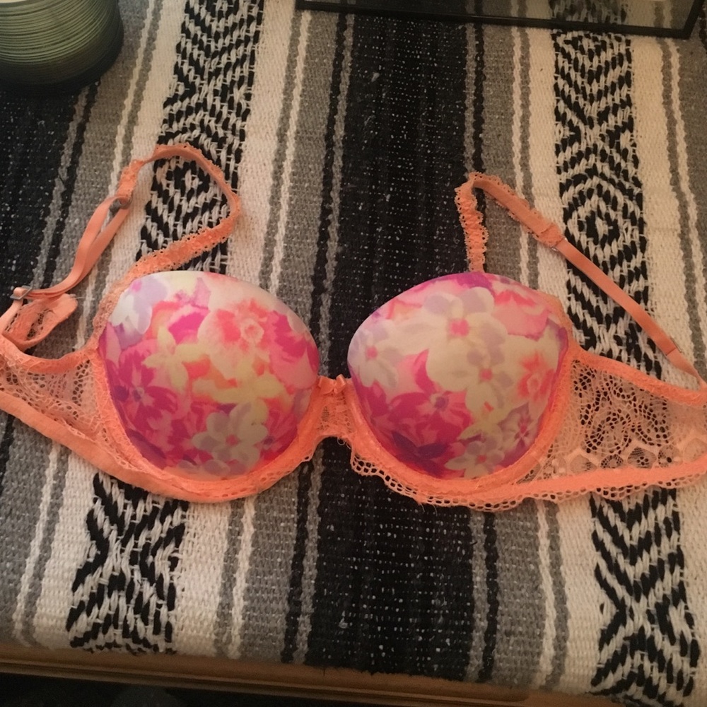 victoria's secret push up bra