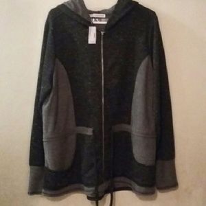 **Last Chance**Comfy zip up hoodie