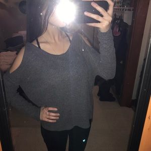 American eagle cold shoulder sweater