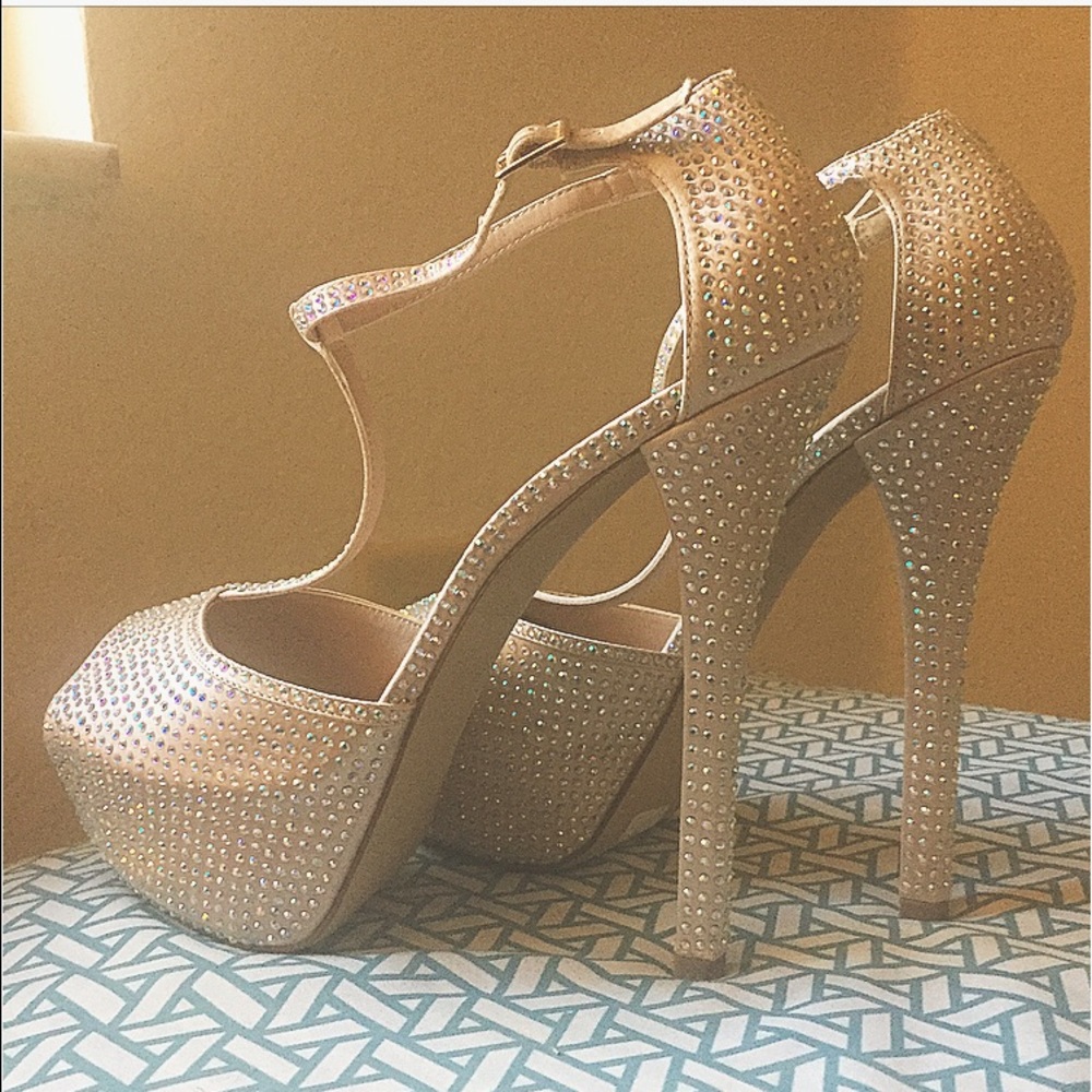 Steve Madden Angylna Studded Heel
