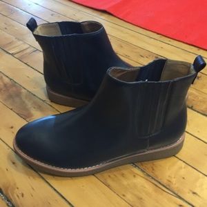 Urban Outfitters Ecote boots.