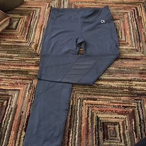 Gap body fit Capri pants size small