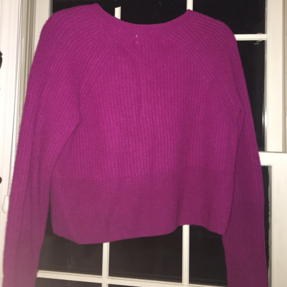 Design History- Neiman Marcus sweater/ size small - Picture 3 of 3
