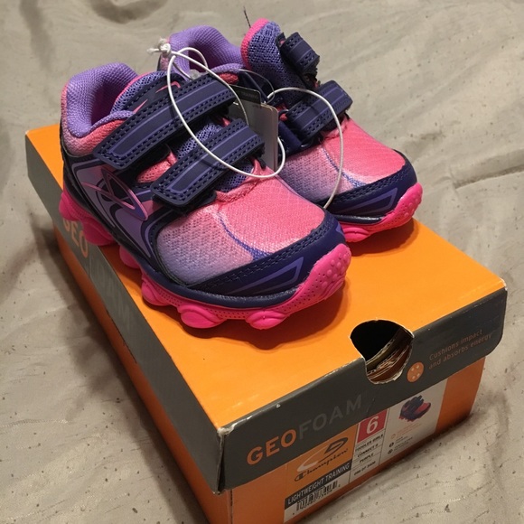 Toddler size 6 sneakers - Picture 1 of 3