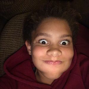 Meet your Posher, Anaise