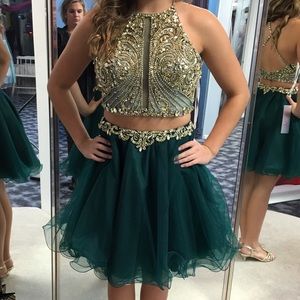 Jovani emerald green formal dress. Size 4.