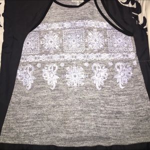 Gray tank top with white tribal print