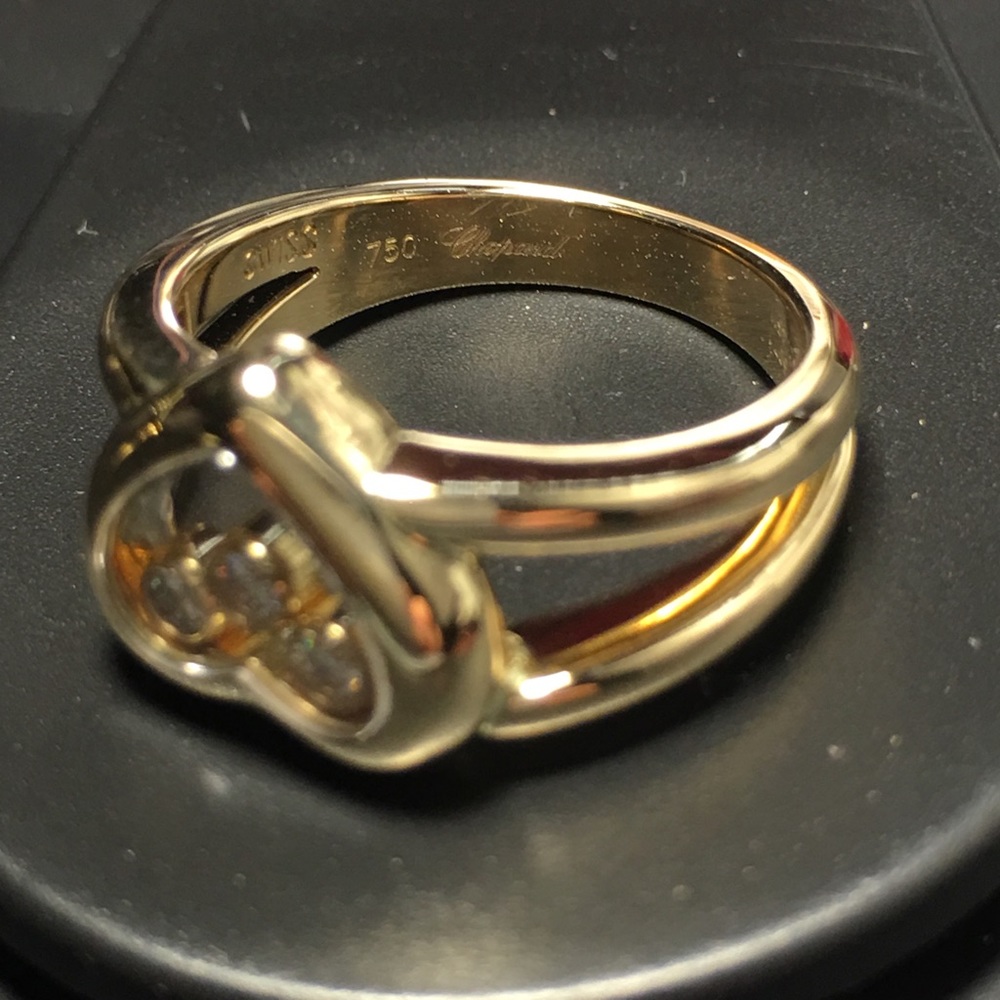 Chopard Happy Heart ring 18kt w 3 dancing diamond