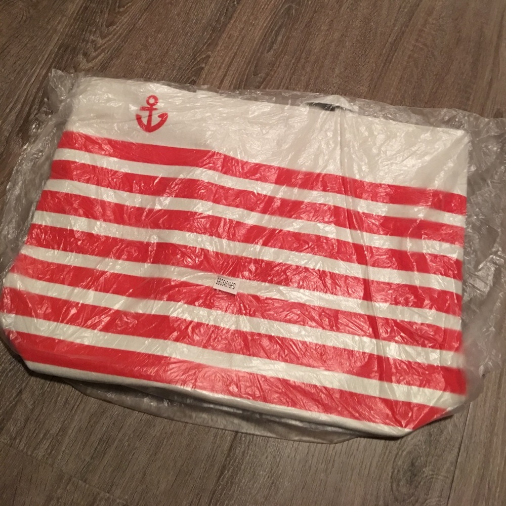 Red striped nautical tote - Picture 3 of 3