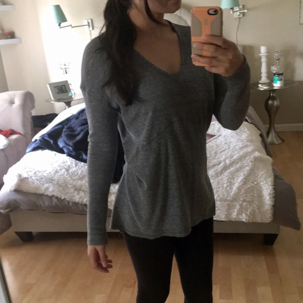 SOLD: Long Sleeve Top ✨