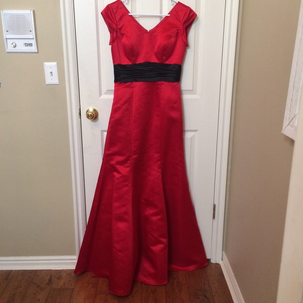Mermaid Cut Red Dress