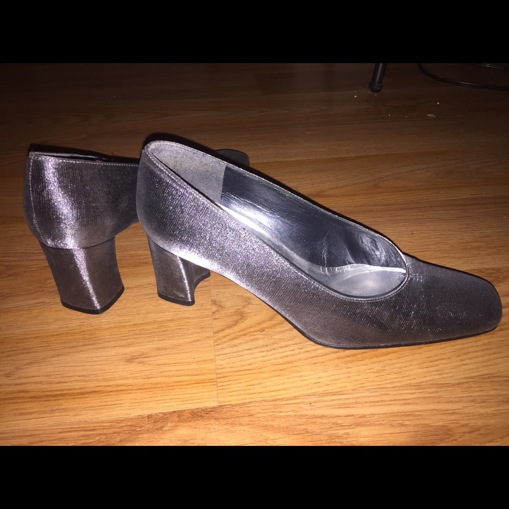 Vintage Silver heels
