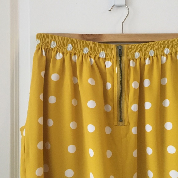 Yellow Polkadot Skirt- Large - Picture 4 of 4