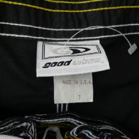 New Without Tags, GoodVibes Board Shorts - Picture 3 of 3