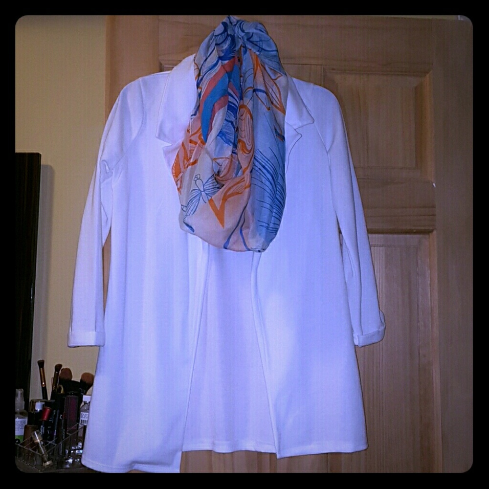 White boyfriend blazer