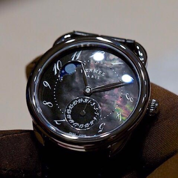 Preowned Hermes Automatic Arceau Petit Lune main image 4