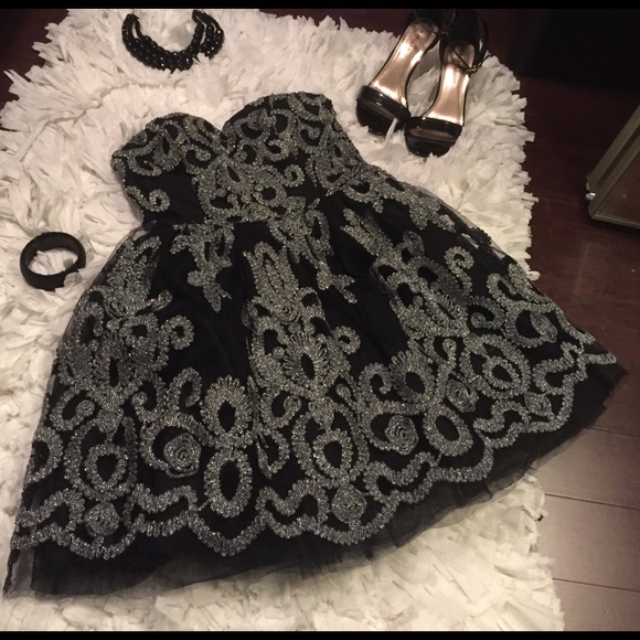 AKIRA Dresses & Skirts - Formal sweetheart silver damask masquerade dress