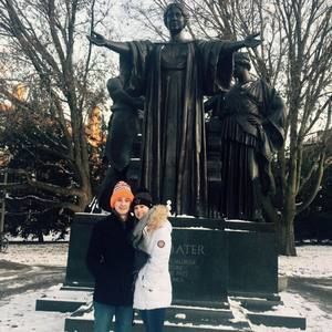 Meet your Posher, Julia