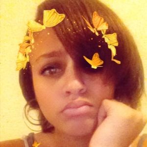 Meet your Posher, Dominique