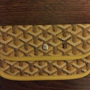goyard hand wallet