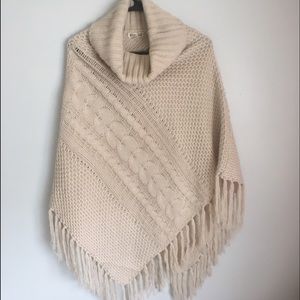 CREAM PONCHO