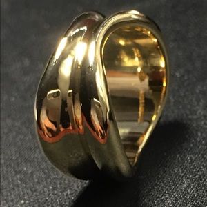 Authentic Tiffany wedding band 14k yellow gold