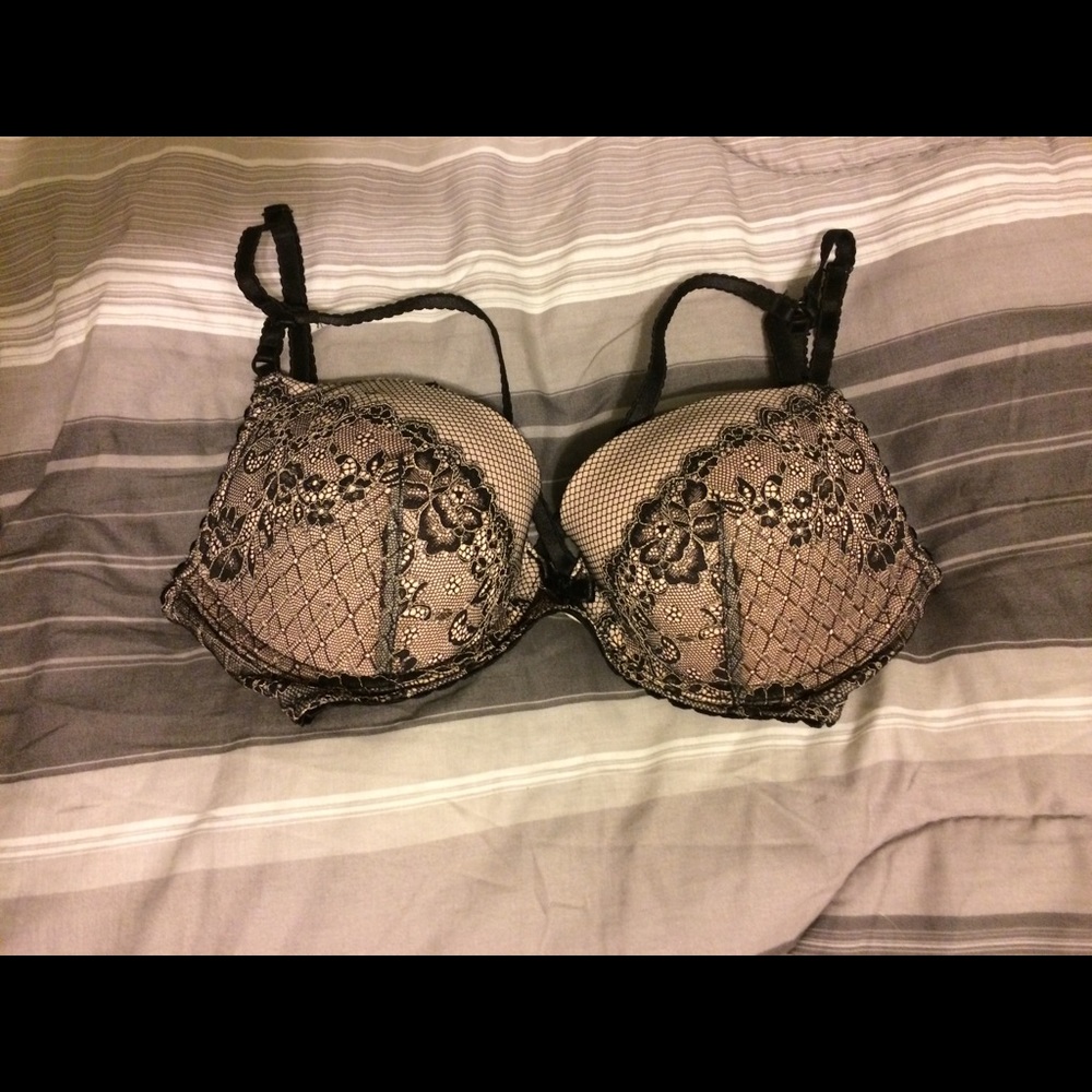 VS Push Up Strappy Bra