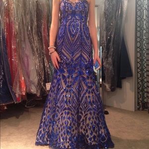 Mon Cheri Prom dress