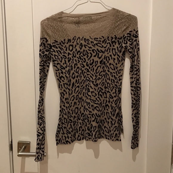 Leopard Print Sweater - Picture 2 of 3