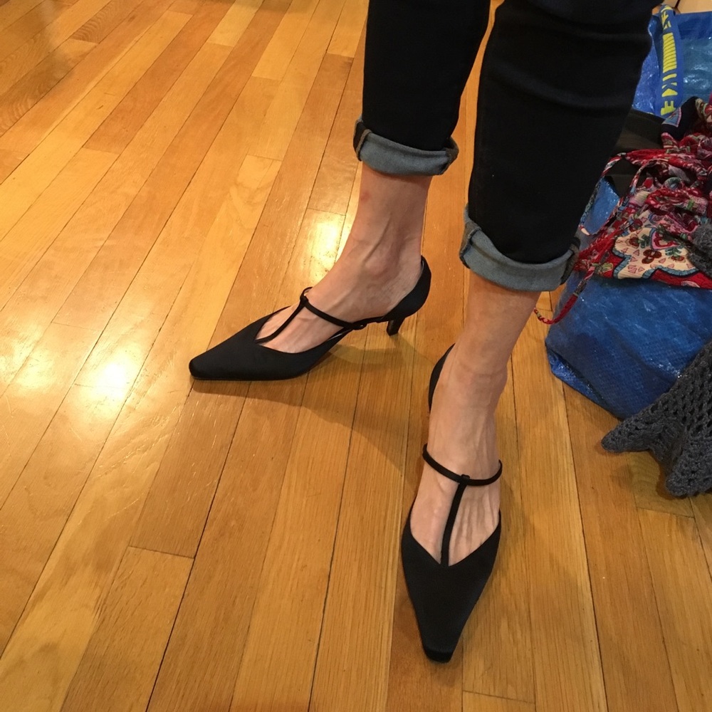 Giorgio Armani Silk Pump