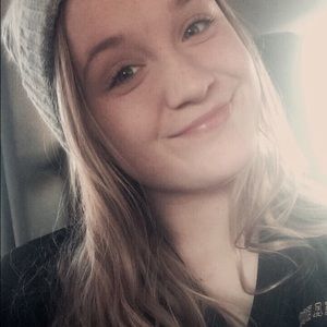 Meet your Posher, Faith