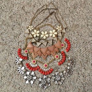 5 assorted necklaces