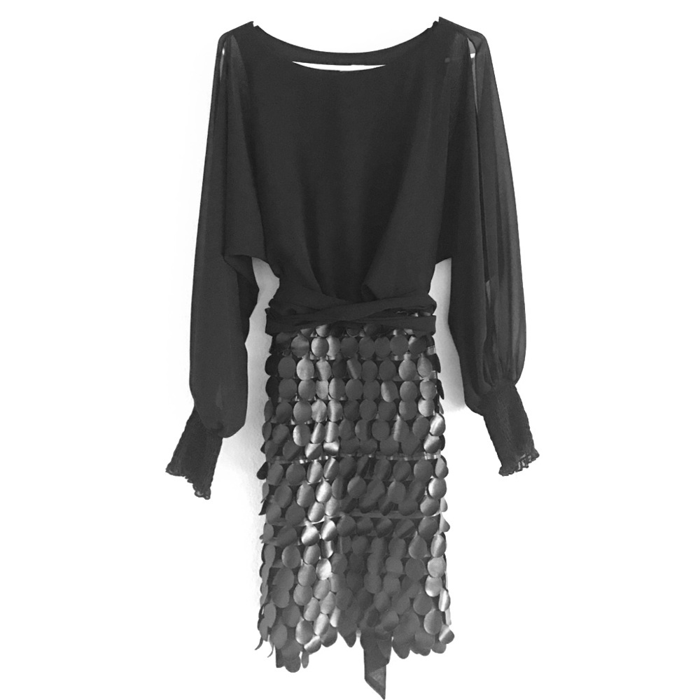 Boutique mini black dress
