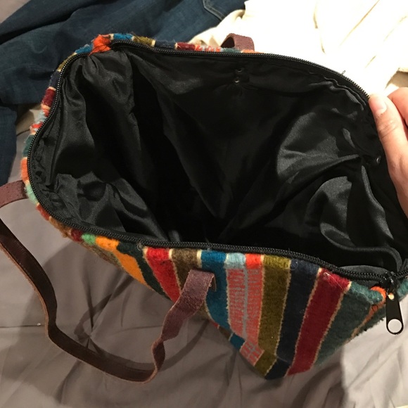 Handwoven Striped Tote Bag - Picture 2 of 3