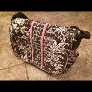 Vera Bradley Large Messenger Imperial Toile bag